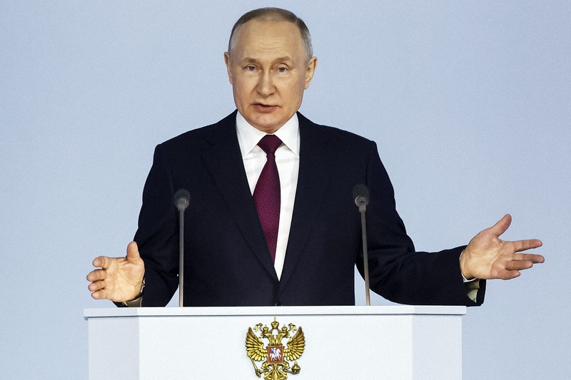 プーチン大統領、国民に戦闘継続への支持と結束を呼びかけ 年次報告