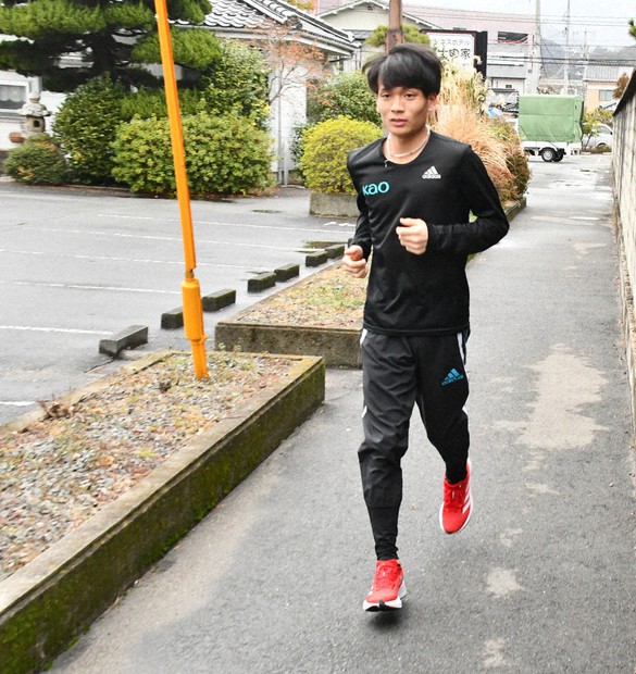 大阪マラソン2023 26日号砲 殻破れ、スピードスター 24歳、初の