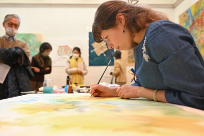 イラスト　原画　ボドナリク・カテリーナ 「ウクライナの女」 ウクライナの子どもたちの絵画展 | 日本チェルノブイリ連帯基金