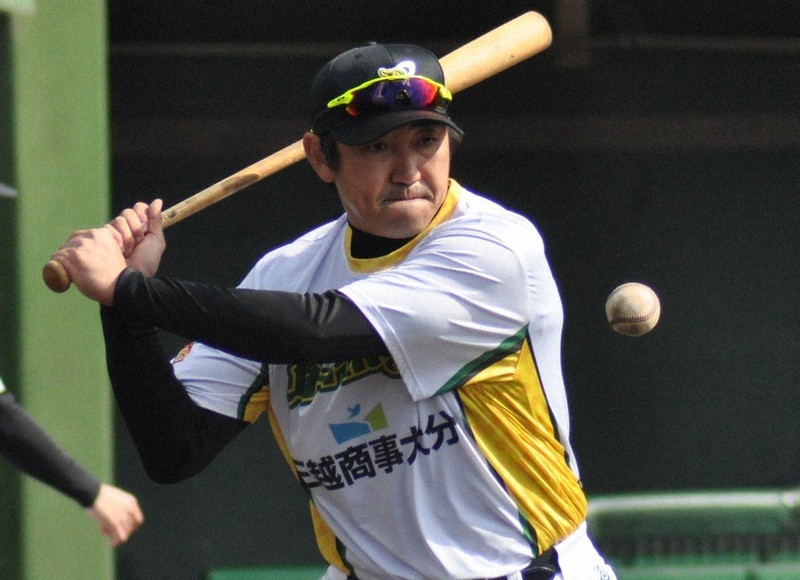 【超激レア品】内川聖一選手WBC仕様支給グラブ スポーツ・いま会いたい：「歓喜」と「悲劇」越え、前進 WBCを3度経験