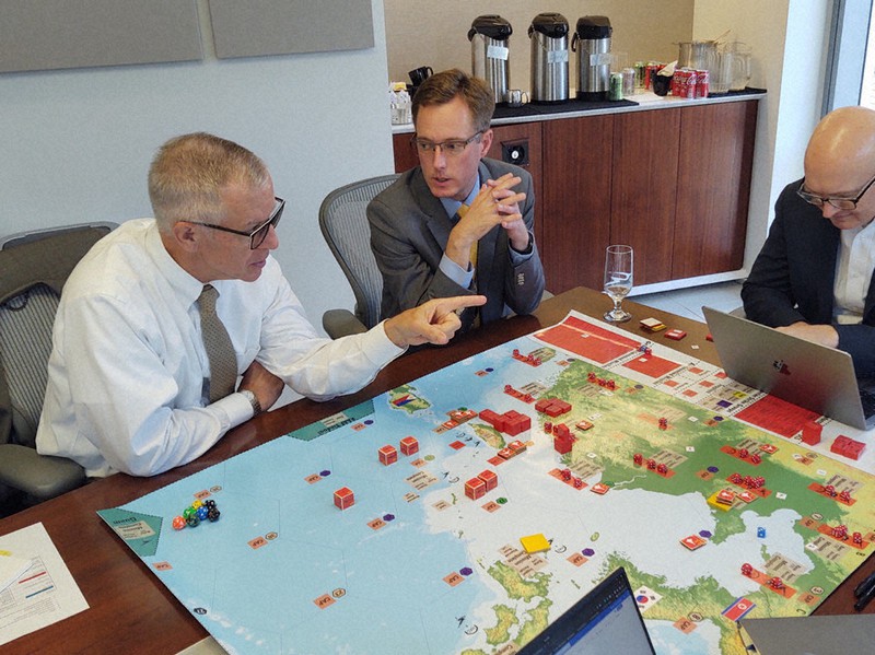 米シンクタンク「戦略国際問題研究所」が行った台湾有事の机上演習（ウオーゲーム）の様子＝CSIS提供