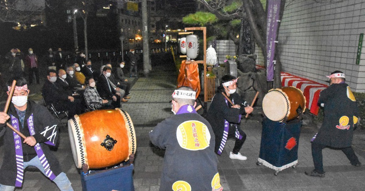 小倉祇園を世界に 「無法松」たたえ太鼓鳴り響く 小倉北で碑前祭