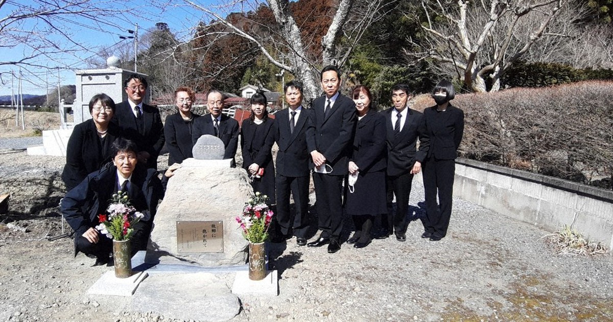 東日本大震災12年：当時の姿重ねる「六地蔵」 大川小児童の遺族依頼