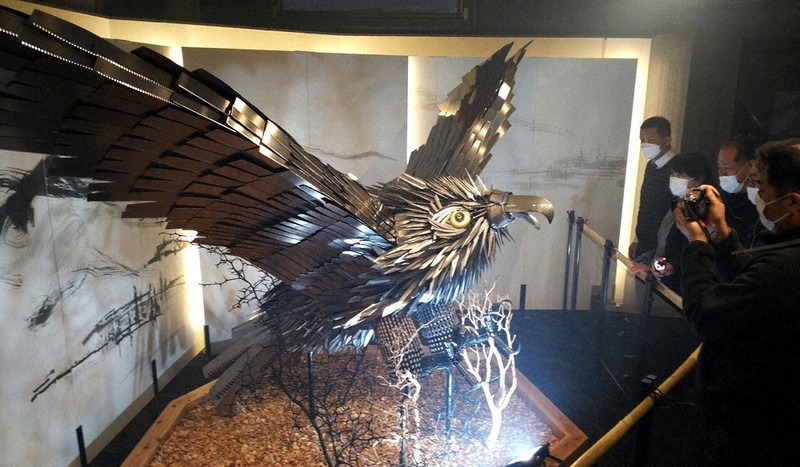 希少大きな鷲の銅製品の金属置物アートオブジェ 希少大きな鷲の銅製品の金属置物アートオブジェ