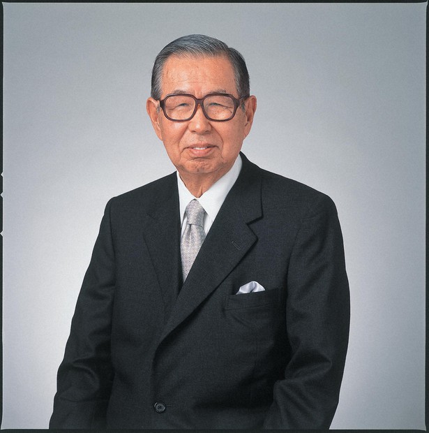 イトーヨーカ堂創業者の伊藤雅俊氏が死去 98歳 | 毎日新聞