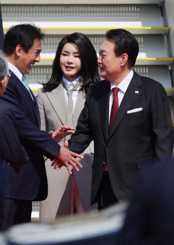 韓国・尹錫悦大統領、日本へ到着 [写真特集1/8] 毎日新聞