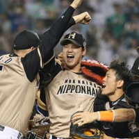 侍ジャパン 大谷翔平の軌跡 花巻東、日本ハムでの活躍 [写真特集31/25