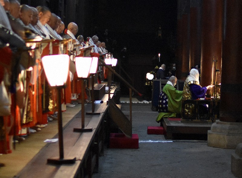 「 餘々の安東 （ よよのあ と）」本願寺内事局　中宗大師四百年忌 です。 平和と安寧、万物に 「大法会」総結願法要 比叡山延暦寺 大津 ／滋賀