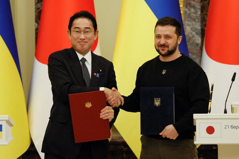 岸田首相、ゼレンスキー大統領と会談 5億ドル追加支援など表明 | 毎日新聞