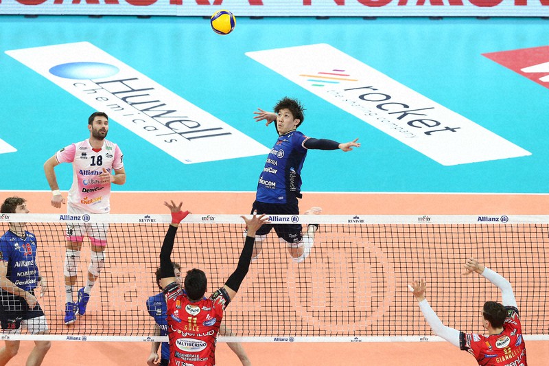 週刊バレー・セリエA：ミラノ、ペルージャから金星でタイ 石川祐希は18