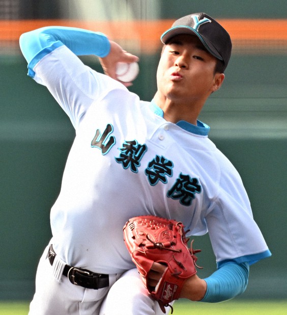 山梨学院、春夏通じて初の甲子園ベスト8 光に快勝 センバツ | 毎日新聞
