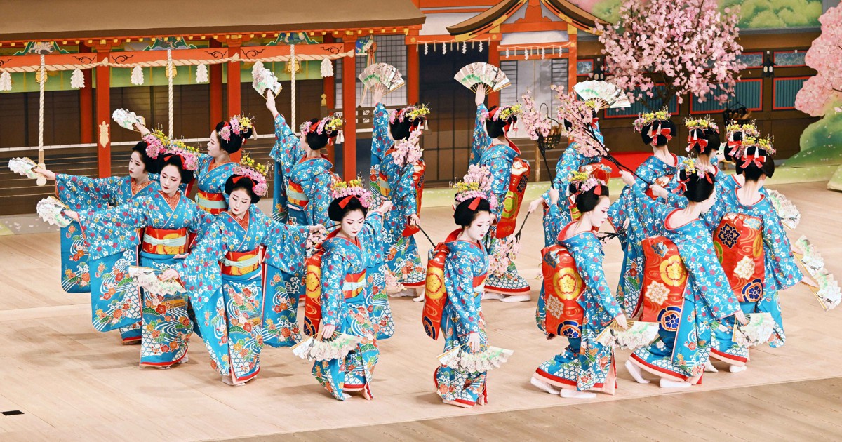 都をどり」、芸舞妓が稽古の総仕上げ 京都 [写真特集3/11] | 毎日新聞