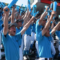 兄の思いこもったグラブ 最後の飛球収めた山梨学院・星野 センバツ