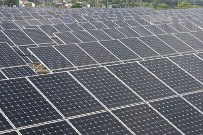 国連の気候変動に関する政府間パネル（IPCC）の報告書は、太陽光発電など既存の技術で、温室効果ガス排出量の大幅削減が可能だと指摘した＝群馬県渋川市内で2022年6月13日午後5時29分、増田勝彦撮影