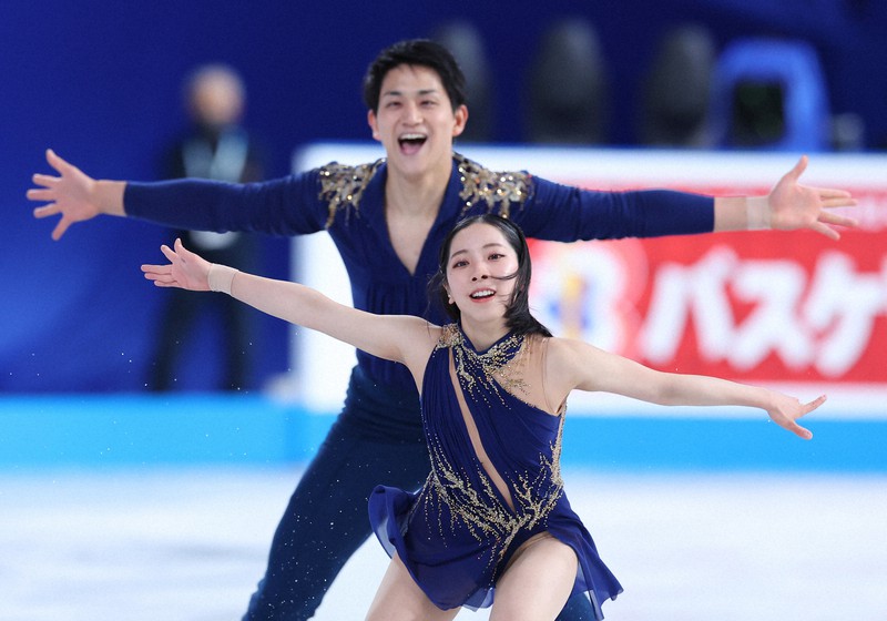 りくりゅうは2位 フィギュア国別対抗戦・ペアSP | 毎日新聞