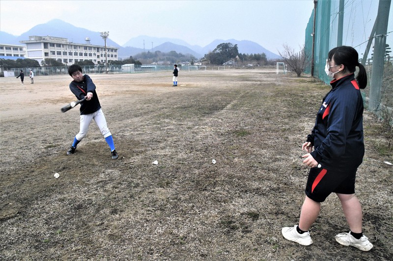 リアル「瀬戸内少年野球団」? 離島の高校、6年ぶり復活の舞台へ | 毎日新聞