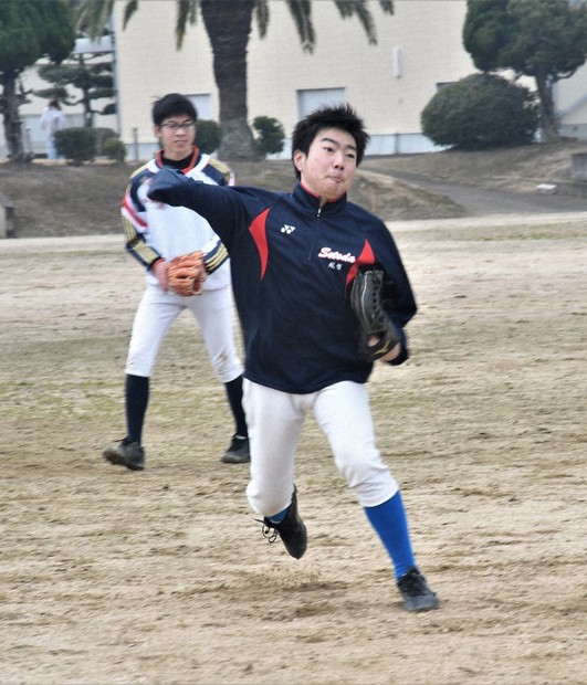6年ぶり球音 瀬戸田高に軟式野球部復活 プレーできる喜びあふれ 尾道