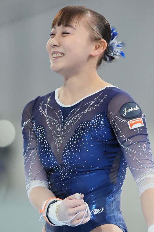18歳・渡部葉月が初優勝 宮田笙子は2位 全日本体操女子 [写真特集5/19