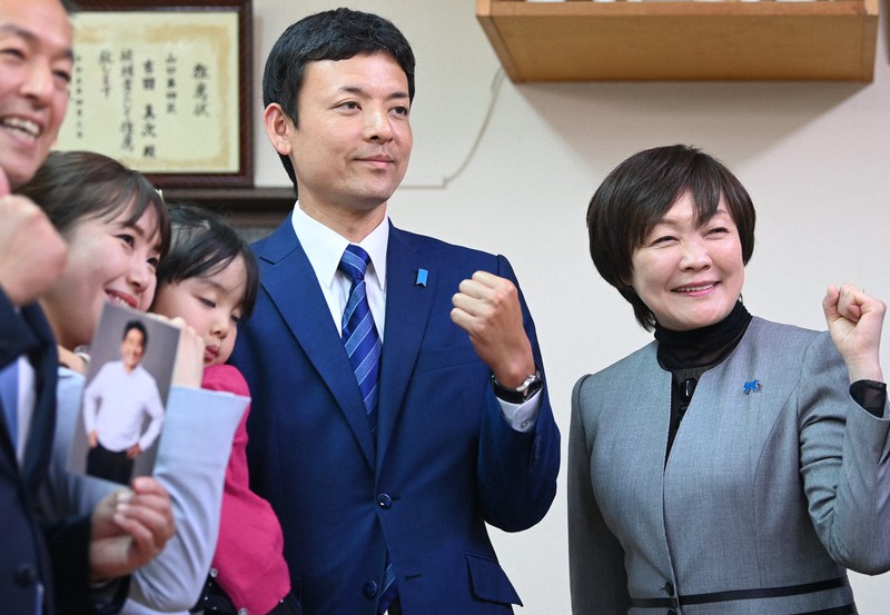 衆院山口4区補選、吉田真次氏が当選 安倍元首相後継 [写真特集1/7