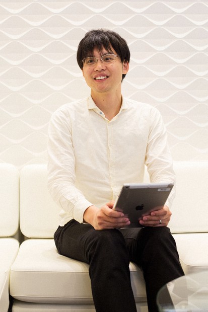 まぁ、何事も経営から」と試験をクリア 社長がつまずいて得た信念