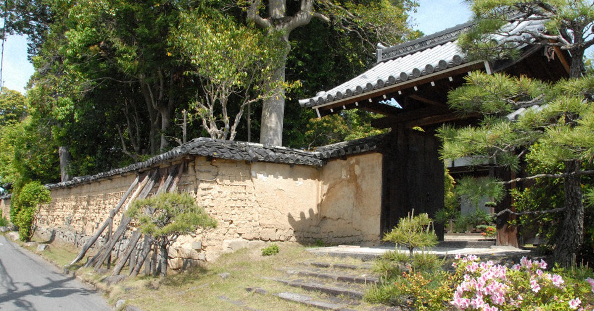 奈良・唐招提寺、西方院の修復費募る CFで 土塀の瓦ふき替え ／奈良