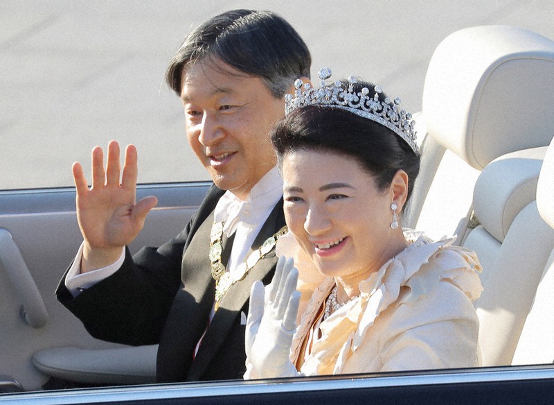 社告：両陛下の歩み 特別展 日本橋高島屋で17日から | 毎日新聞