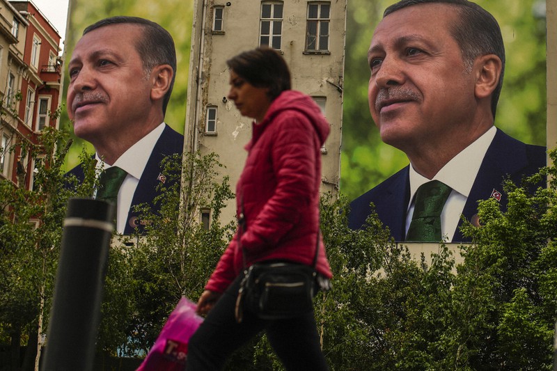 Turkey presidential election will go to runoff as Erdogan performs