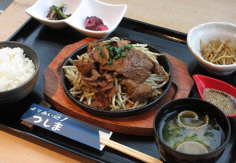 とんちゃん ゆったり九州山口：郷土食編 豚肩ロースをしょうゆ味やみそ味で 対馬