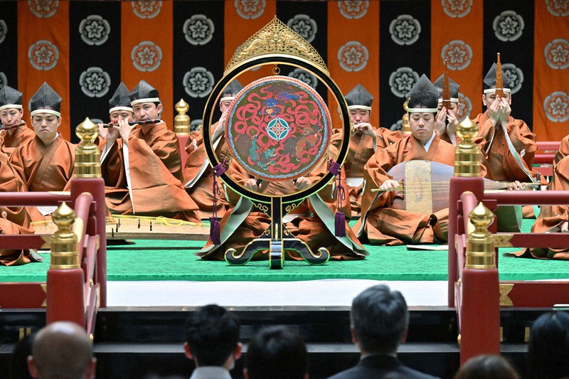 陛下、愛子さまと皇居で雅楽鑑賞 「楽しく聞かせていただいた」 [写真