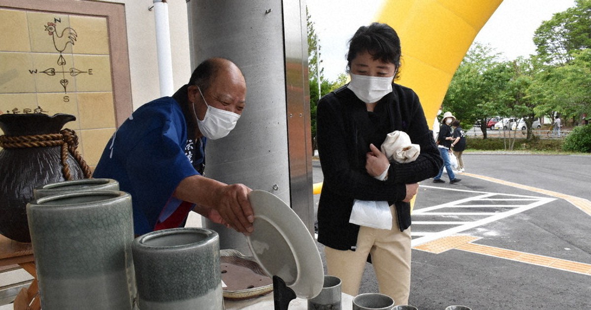 13年ぶり、伝統の「大堀相馬焼」ずらり 避難指示解除で窯元も再開