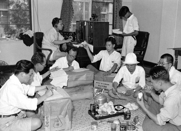 戦中？古い写真多数 About the Mainichi Wartime Photographs】 - The Mainichi