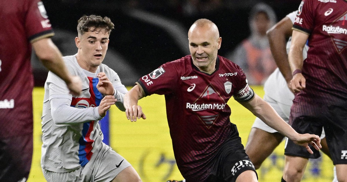 イニエスタ「日本は我が家、今後も」 古巣バルセロナ相手に躍動 | 毎日新聞