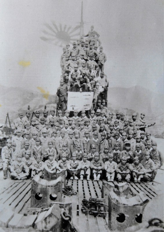 Hopes for peace a common bond between 'last survivors' on