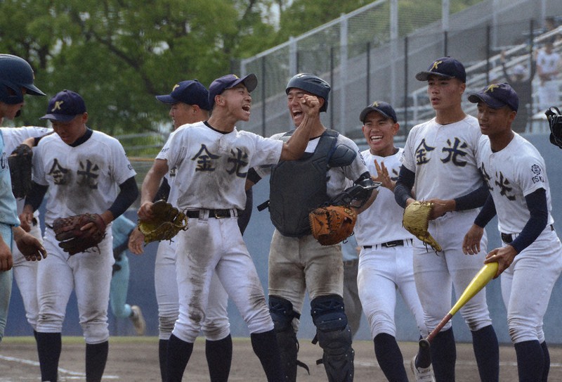 月刊ベースボール：高校野球 春季府大会 大阪桐蔭キラー、本領 粘りの