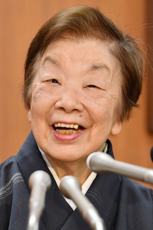 作家・平岩弓枝さん死去 [写真特集1/8] | 毎日新聞