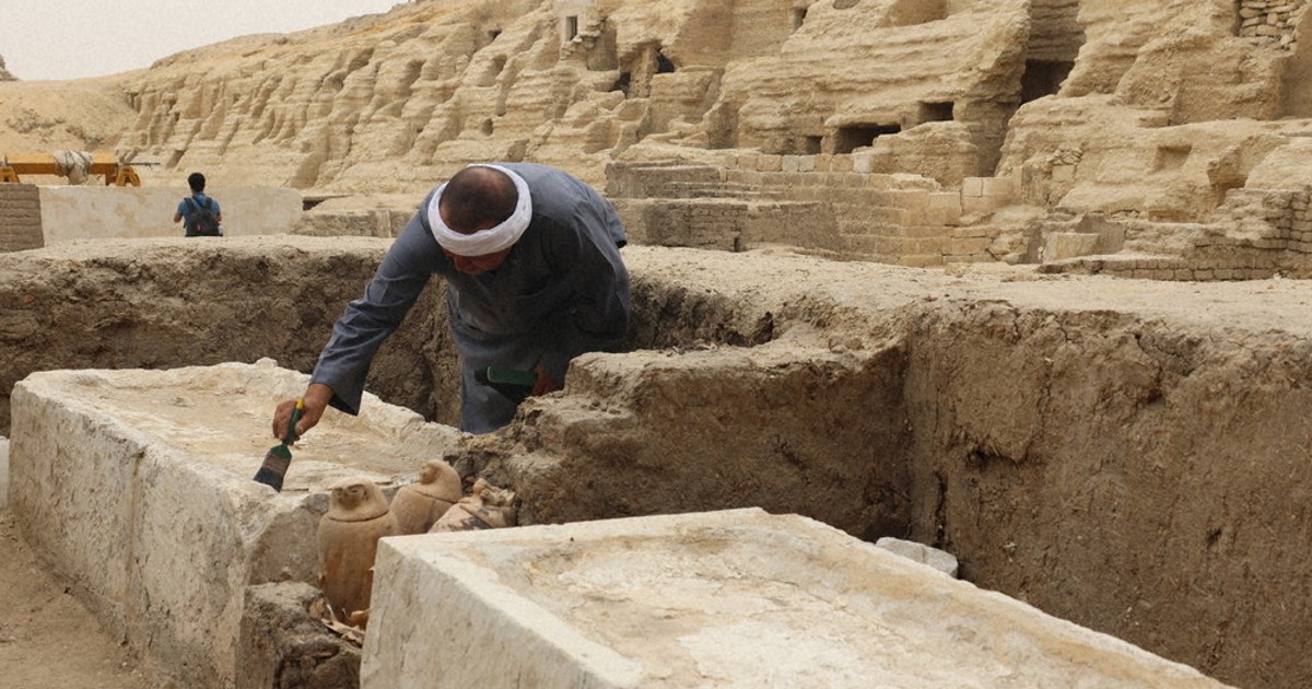 専用　古代エチオピア　土神三体　紀元前　1157g 東N7-0920① 専用 古代エチオピア 土神三体 紀元前 1157g 東N7-0920①