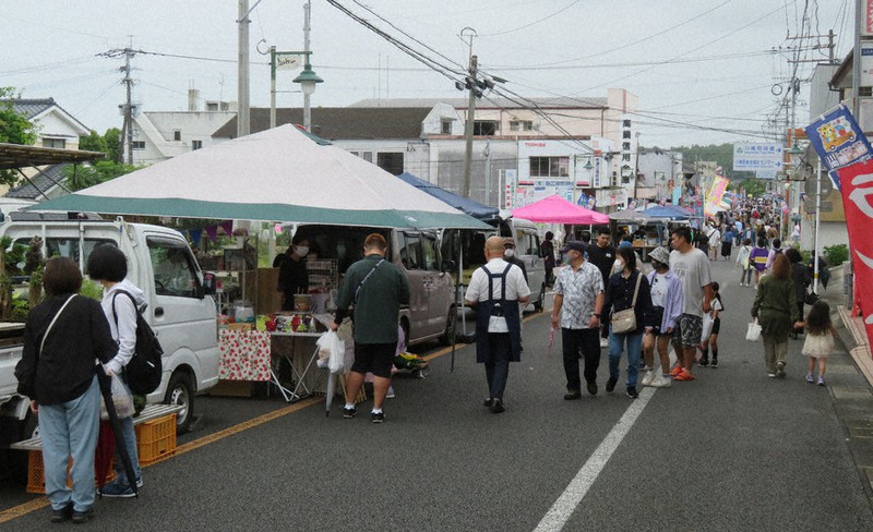ふらっとぶらっと：宮崎 トロントロン軽トラ市（宮崎県川南町） 第4