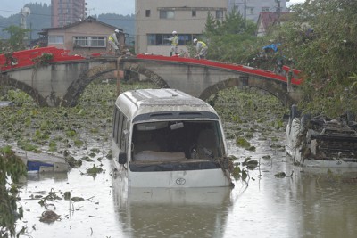 九州豪雨6週年 熊本球磨村舉行獻花式悼念罹難者