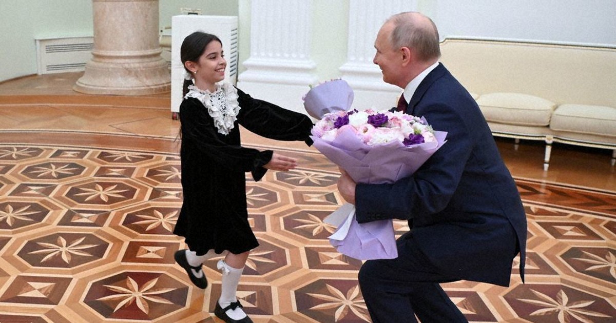 プーチン氏、8歳少女招待 「ふれあい」印象演出か | 毎日新聞