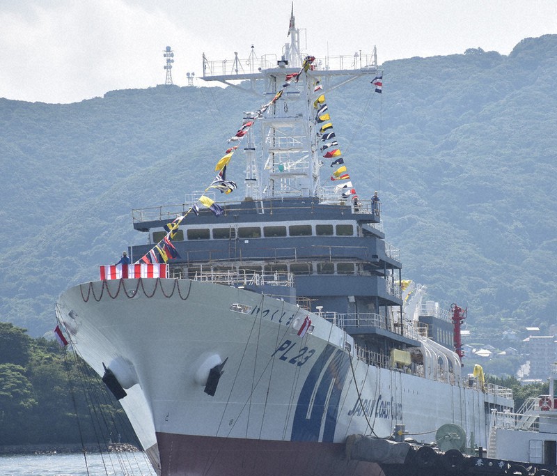 海保練習船「いつくしま」進水 5500トン最大級 三菱重工業下関