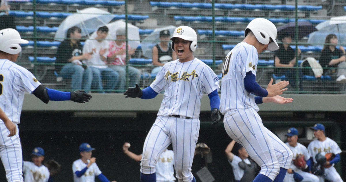 全国高校野球 栃木大会 青藍泰斗、接戦制す 宇都宮商、猛攻で逆転勝ち