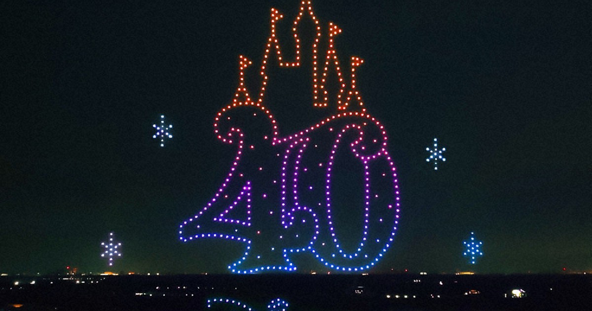 ディズニーキャラ、夜空彩る TDR40周年ドローンショー 22日・安倍川