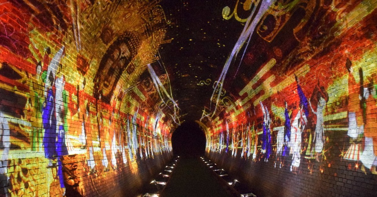 亀の瀬トンネル壁面のプロジェクションマッピング、夏仕様に 大阪