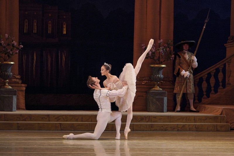 ロシア超名門劇場の日本人バレリーナ 「求道者」永久メイさんの挑戦