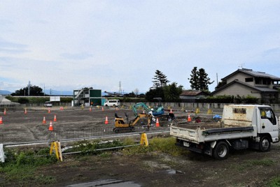 養殖施設の建設予定地では着々と造成工事が進んでいた＝埼玉県上里町内で2023年7月13日、隈元浩彦撮影