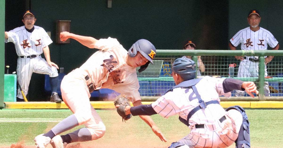 夏の高校野球 長崎大会 3回戦 海星、延長競り勝つ 創成館など8強入り