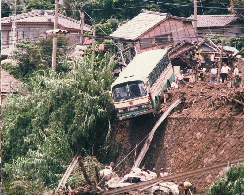 鹿児島 8・6豪雨水害から30年 市消防局が災害パネル展 被害状況、写真