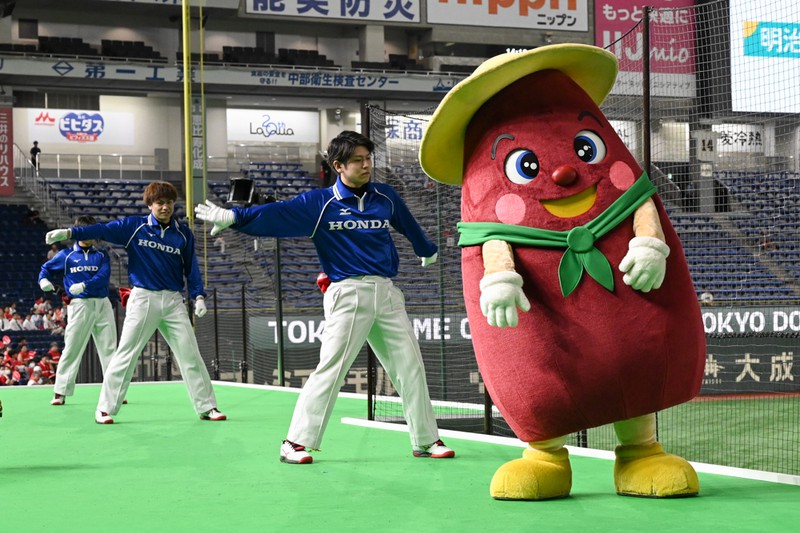 Honda熊本（大津町）の応援団（2回戦） 第94回都市対抗野球 [写真特集1
