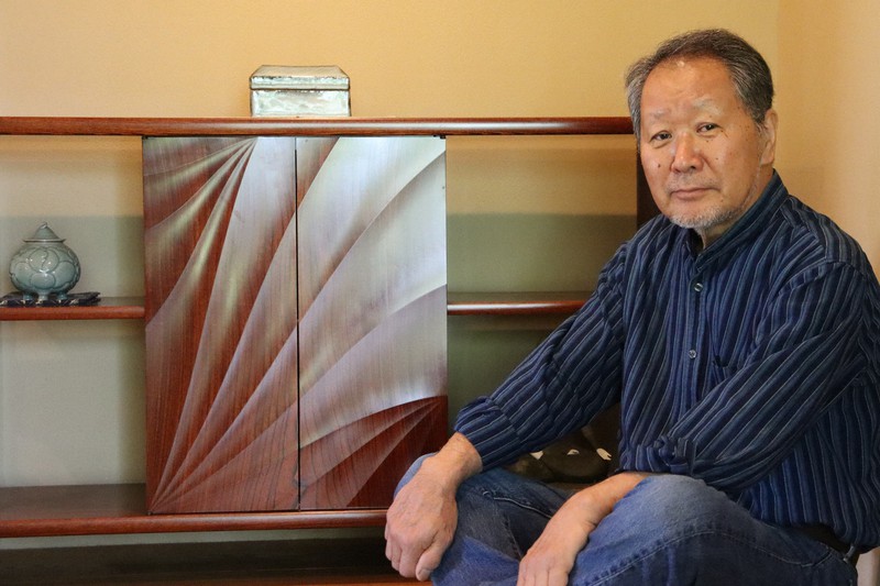 人間国宝に木工芸作家・宮本貞治さん 琵琶湖の波から独自の作風 | 毎日新聞