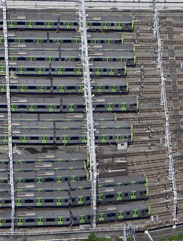 山手線 一時運転見合わせ [写真特集10/10] | 毎日新聞